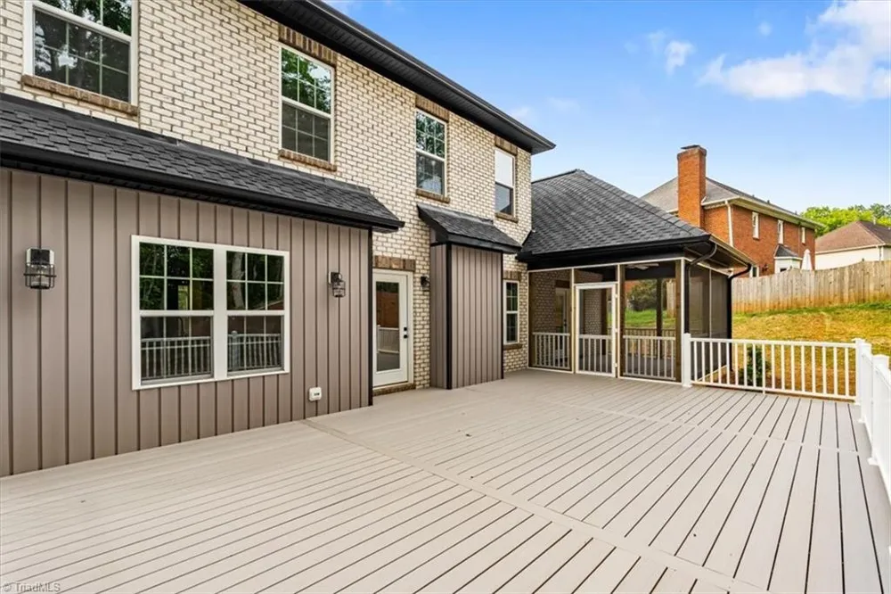 3492 Waterway Drive Pfafftown, NC 27040