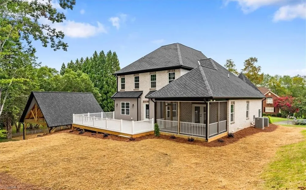 3492 Waterway Drive Pfafftown, NC 27040