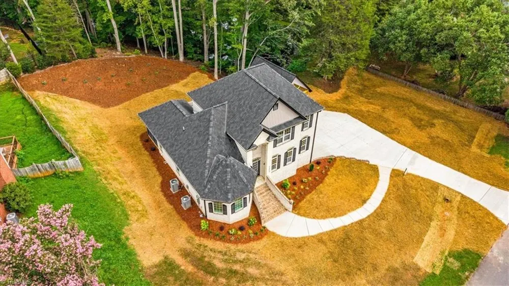 3492 Waterway Drive Pfafftown, NC 27040