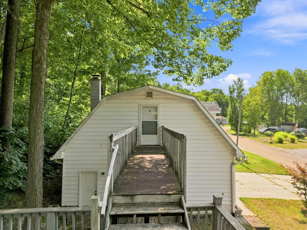 18934 Hillview Boulevard Chippewa Township, MI 49305