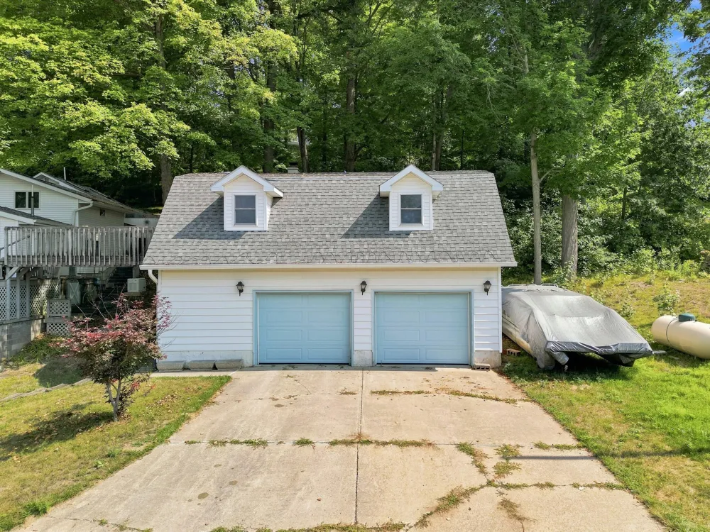 18934 Hillview Boulevard Chippewa Township, MI 49305