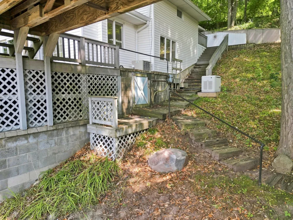 18934 Hillview Boulevard Chippewa Township, MI 49305