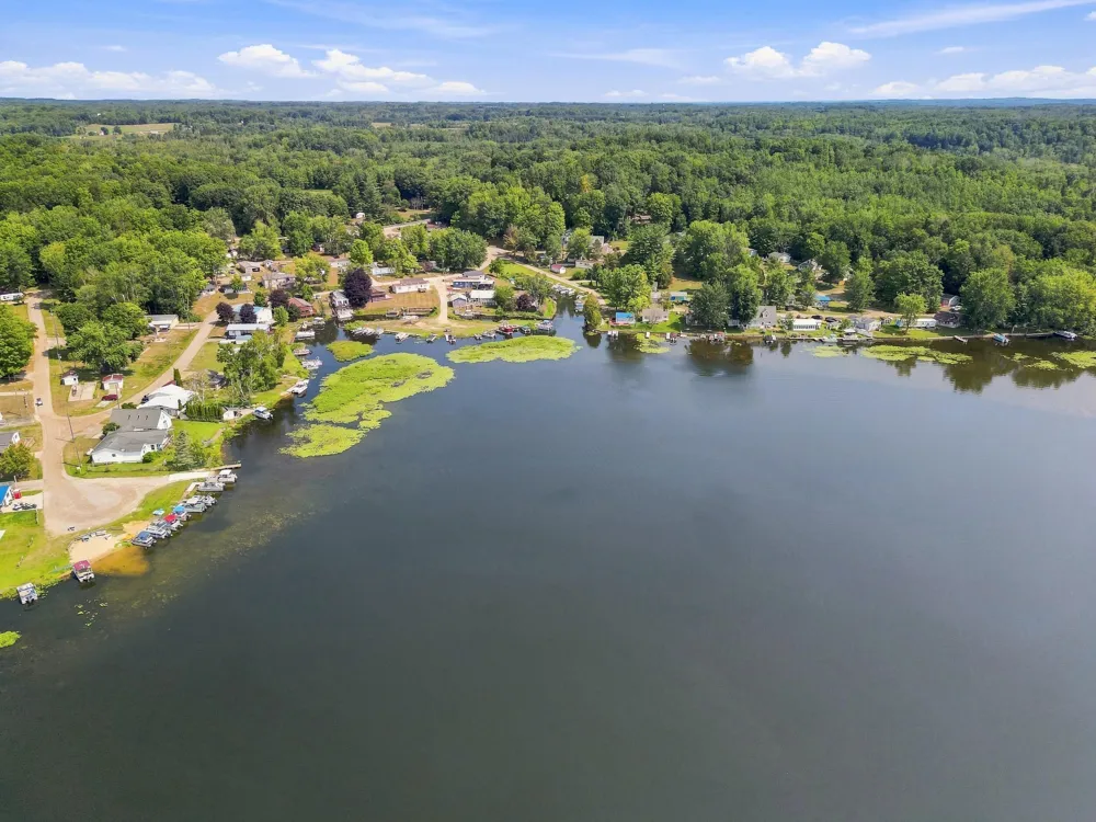 18934 Hillview Boulevard Chippewa Township, MI 49305