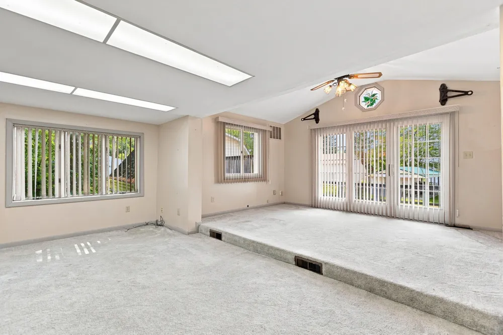 18934 Hillview Boulevard Chippewa Township, MI 49305