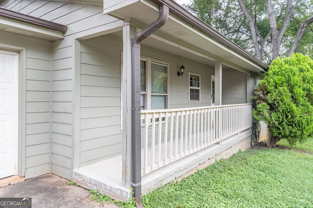 950 Doeskin DR NW Conyers, GA 30012