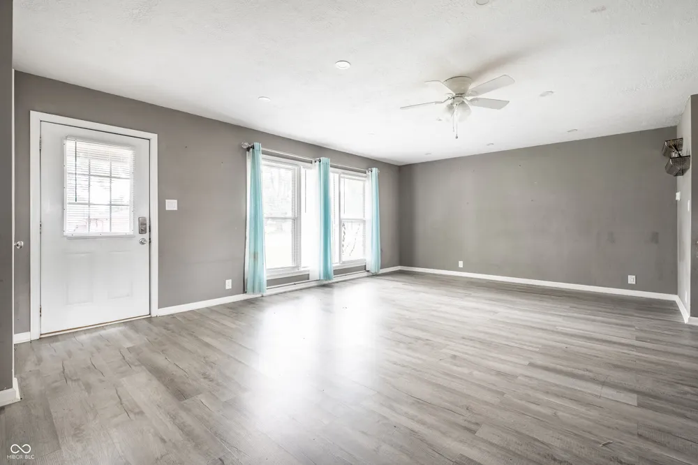 1015 Elizabeth Lane Terre Haute, IN 47802