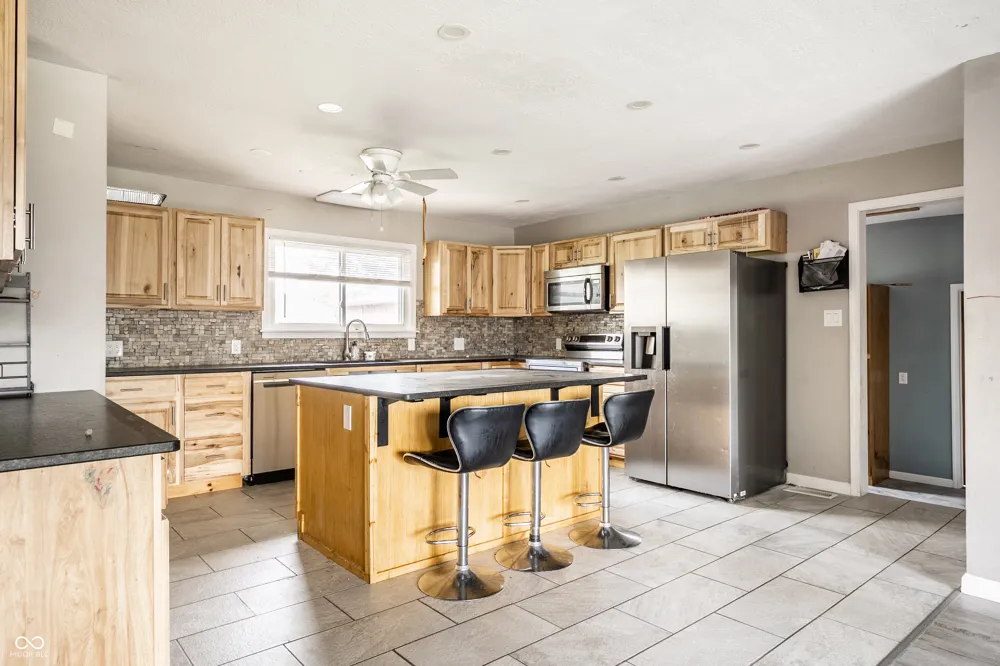 1015 Elizabeth Lane Terre Haute, IN 47802