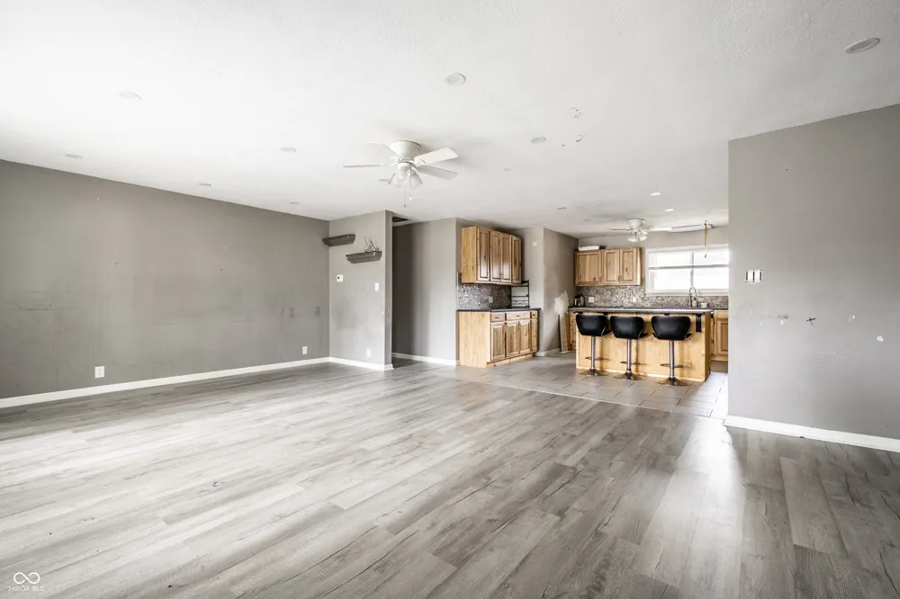 1015 Elizabeth Lane Terre Haute, IN 47802