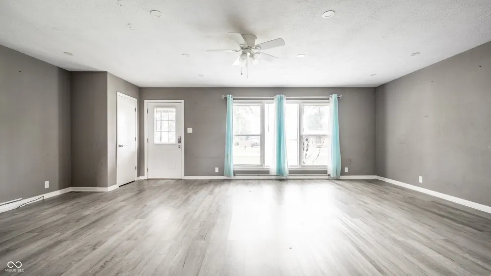 1015 Elizabeth Lane Terre Haute, IN 47802