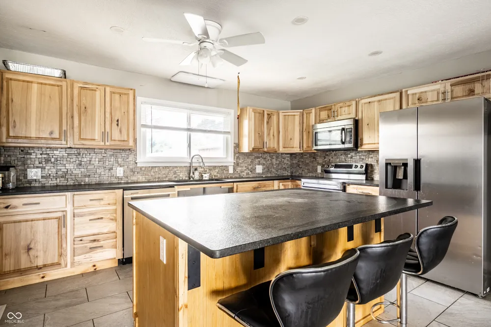 1015 Elizabeth Lane Terre Haute, IN 47802