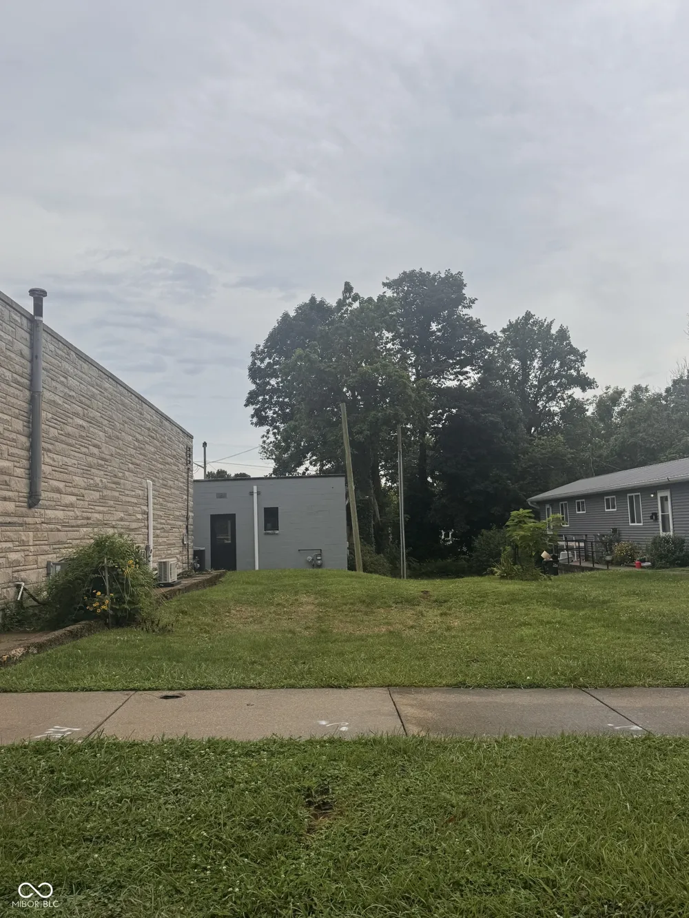 343 Washington Street Hope, IN 47246