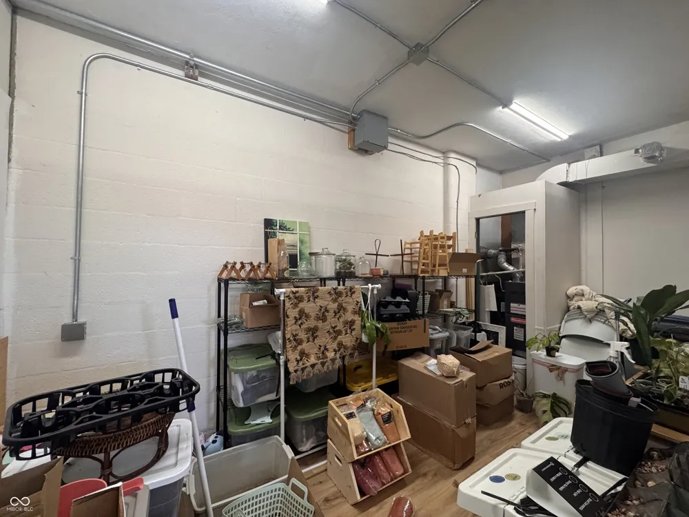 343 Washington Street Hope, IN 47246