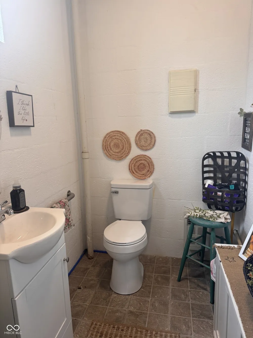 343 Washington Street Hope, IN 47246