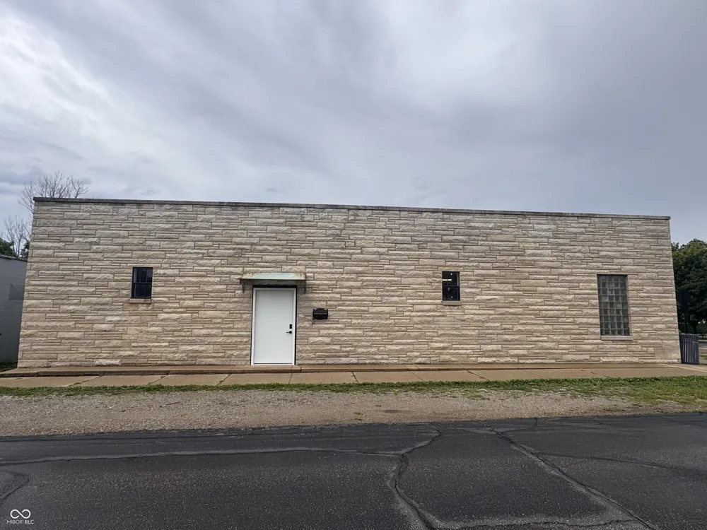 343 Washington Street Hope, IN 47246