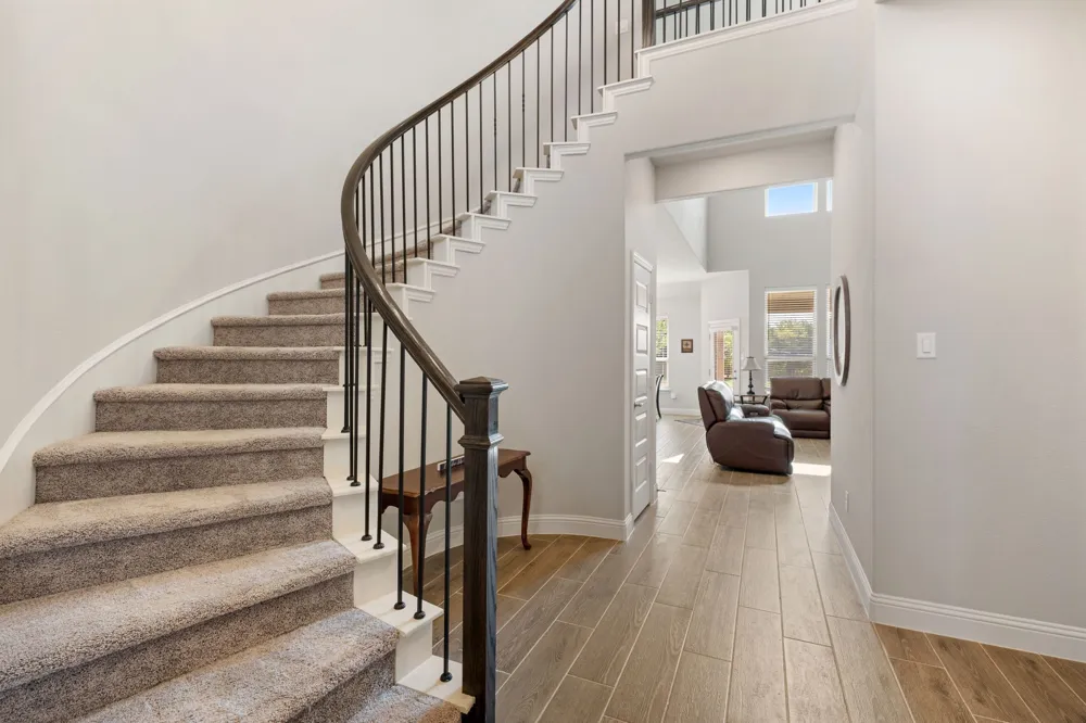360 Crystal Lake Lane Red Oak, TX 75154