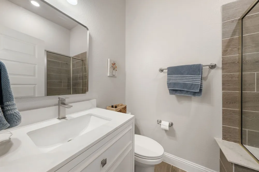 360 Crystal Lake Lane Red Oak, TX 75154
