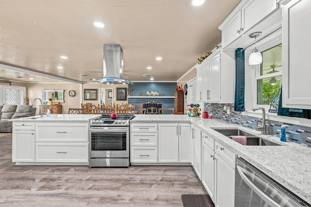816 S Texas Street De Leon, TX 76444