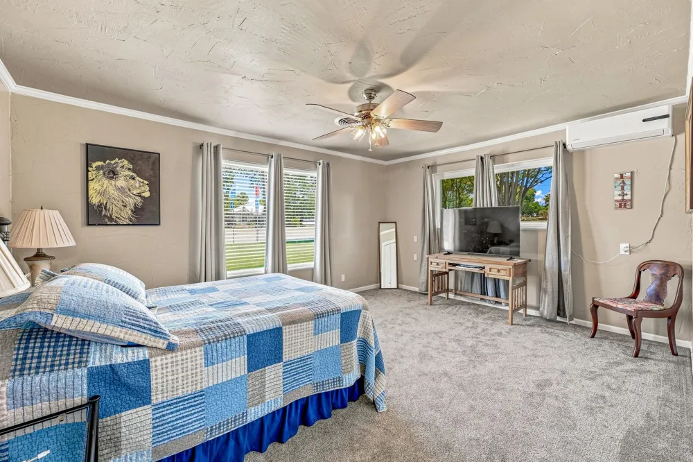 816 S Texas Street De Leon, TX 76444