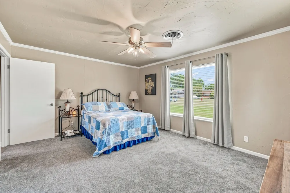 816 S Texas Street De Leon, TX 76444