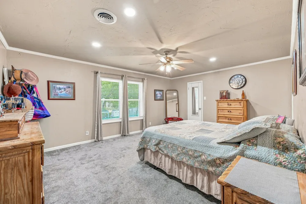 816 S Texas Street De Leon, TX 76444