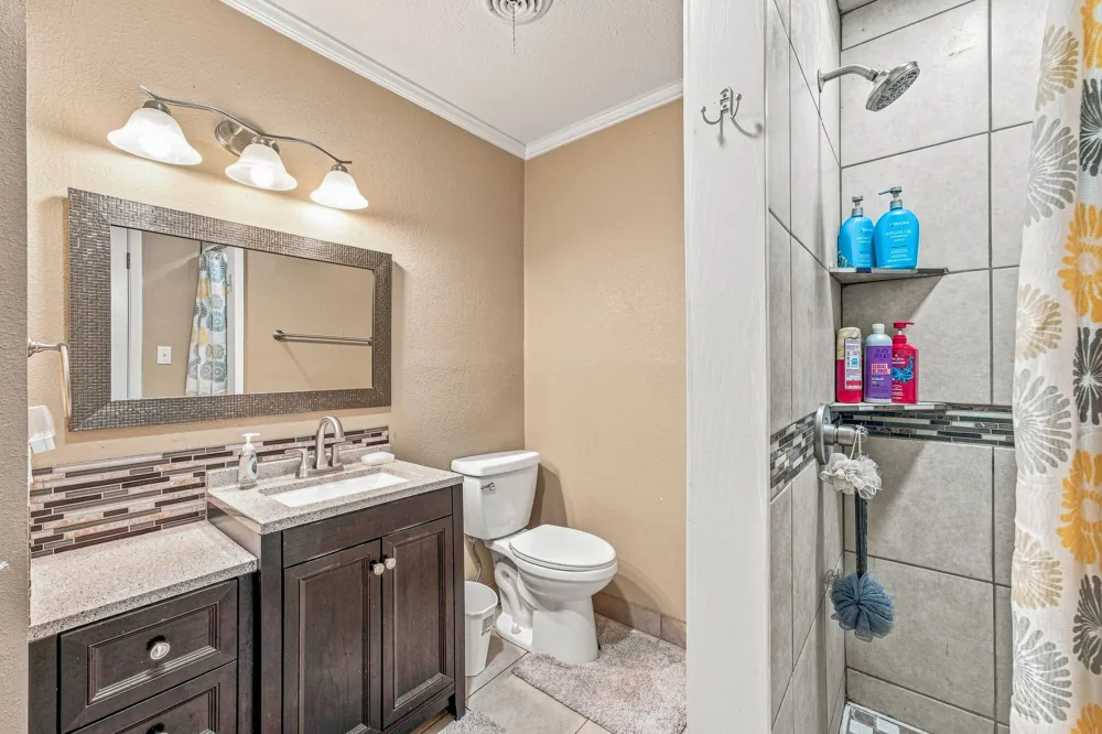 816 S Texas Street De Leon, TX 76444
