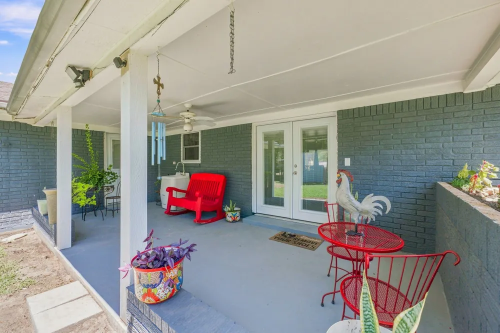 816 S Texas Street De Leon, TX 76444
