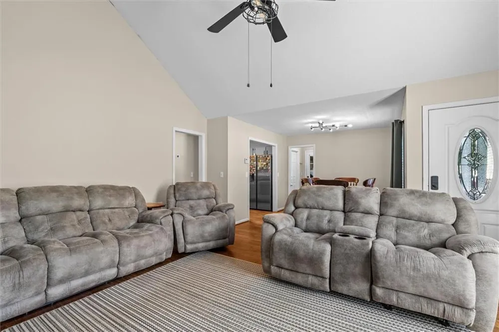 101 Mallard Ln Carrollton, GA 30117