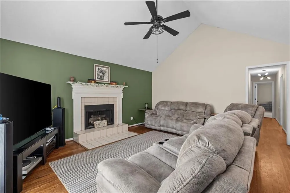 101 Mallard Ln Carrollton, GA 30117