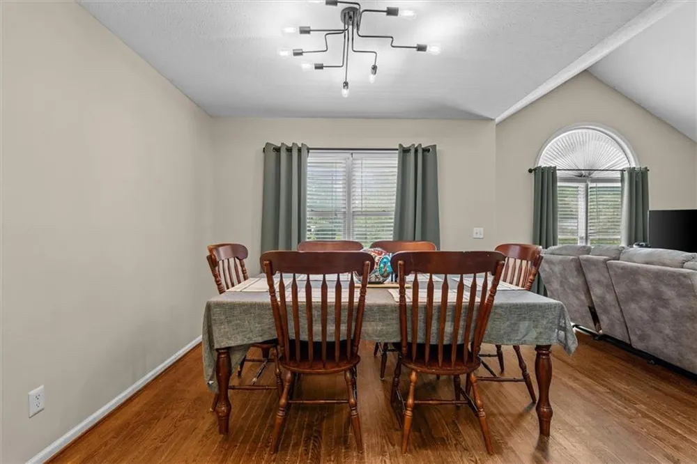 101 Mallard Ln Carrollton, GA 30117