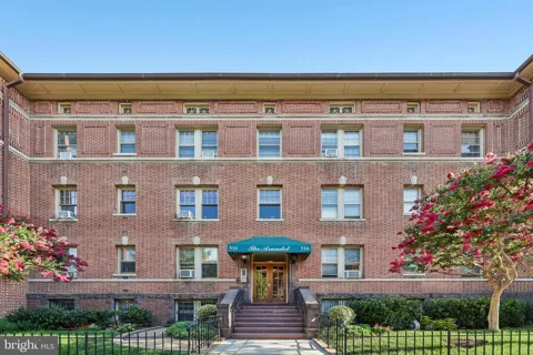 516 A STREET NE #205