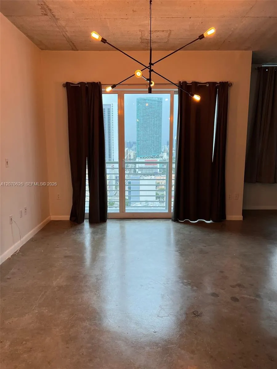 133 NE 2nd Ave #2411 Miami, FL 33132