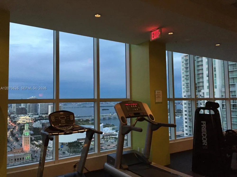 133 NE 2nd Ave #2411 Miami, FL 33132