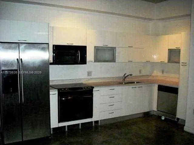 133 NE 2nd Ave #2411 Miami, FL 33132