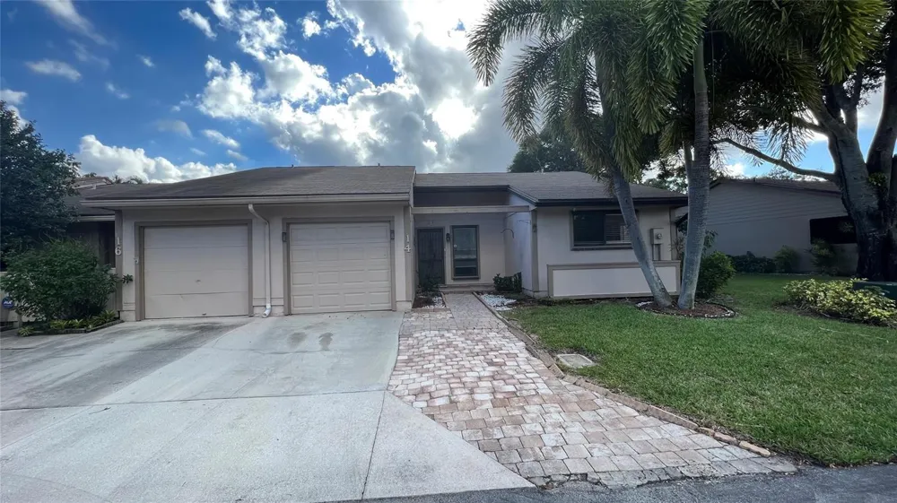 14 FLINT WAY #14 Boynton Beach, FL 33426