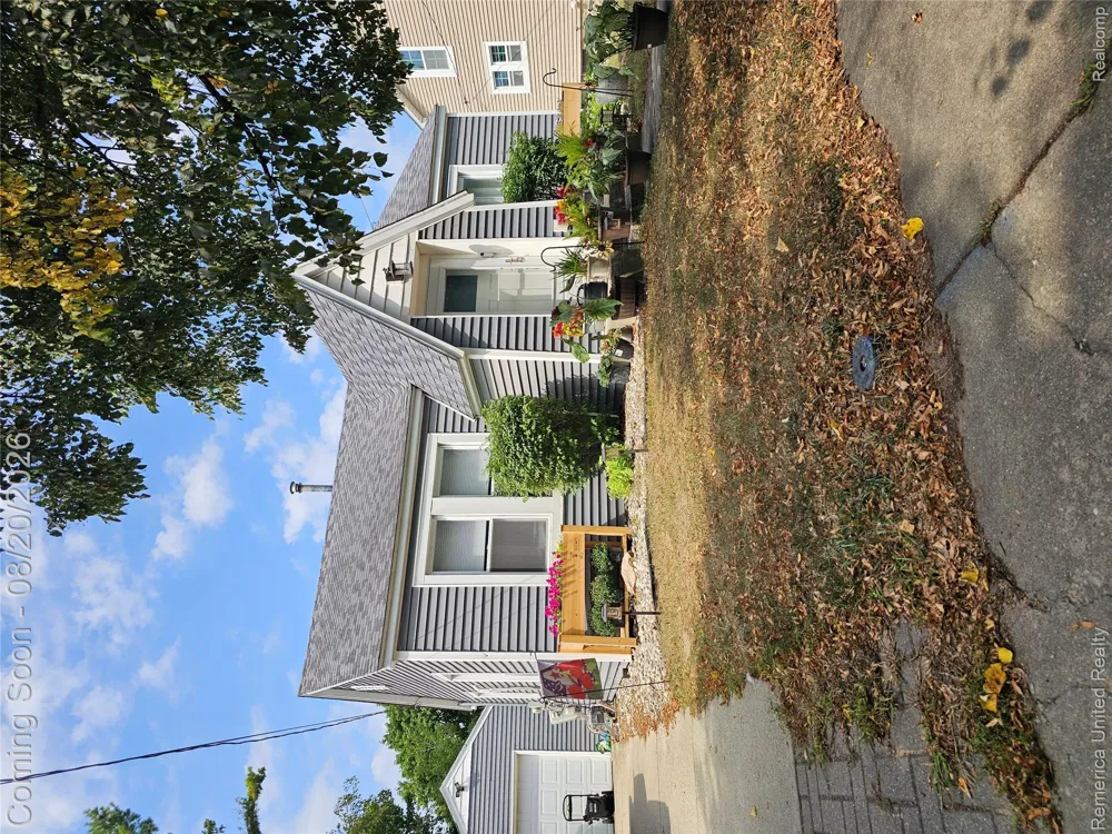 1608 S Lincoln Street Bay City City, MI 48708