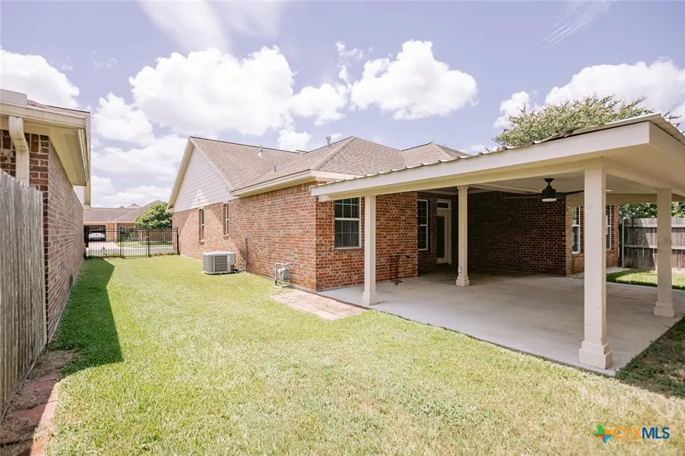 226 Sirocco Drive Victoria, TX 77904