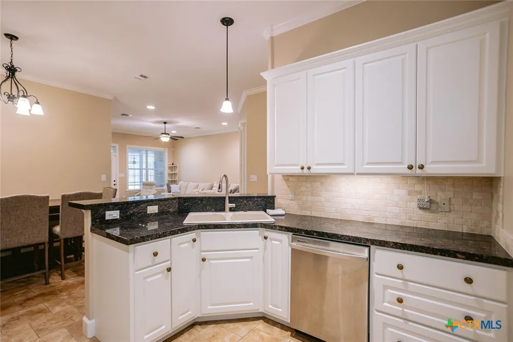 226 Sirocco Drive Victoria, TX 77904