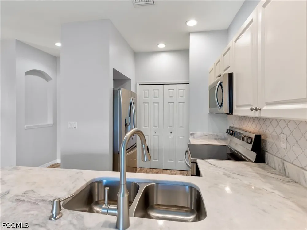 Liron Avenue #202 Fort Myers, FL 33916