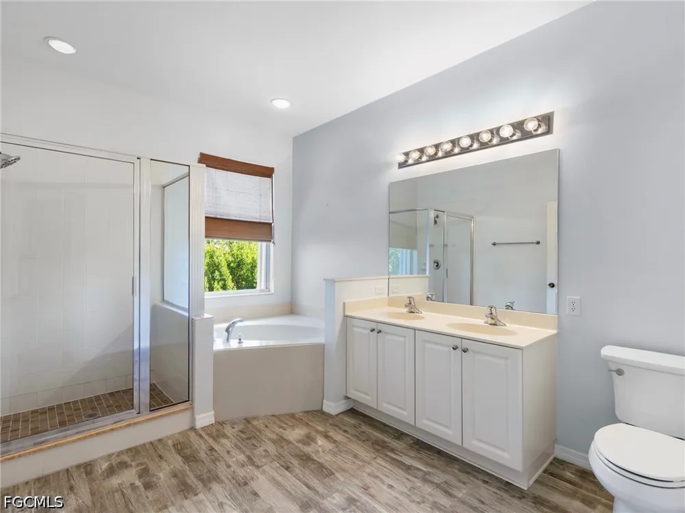 Liron Avenue #202 Fort Myers, FL 33916