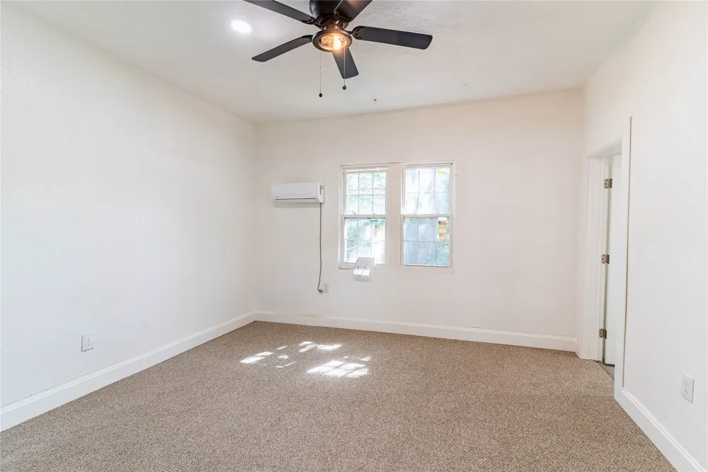 508 E 3rd Avenue Bristow, OK 74010