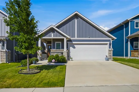 1824 Ash Oak Lane