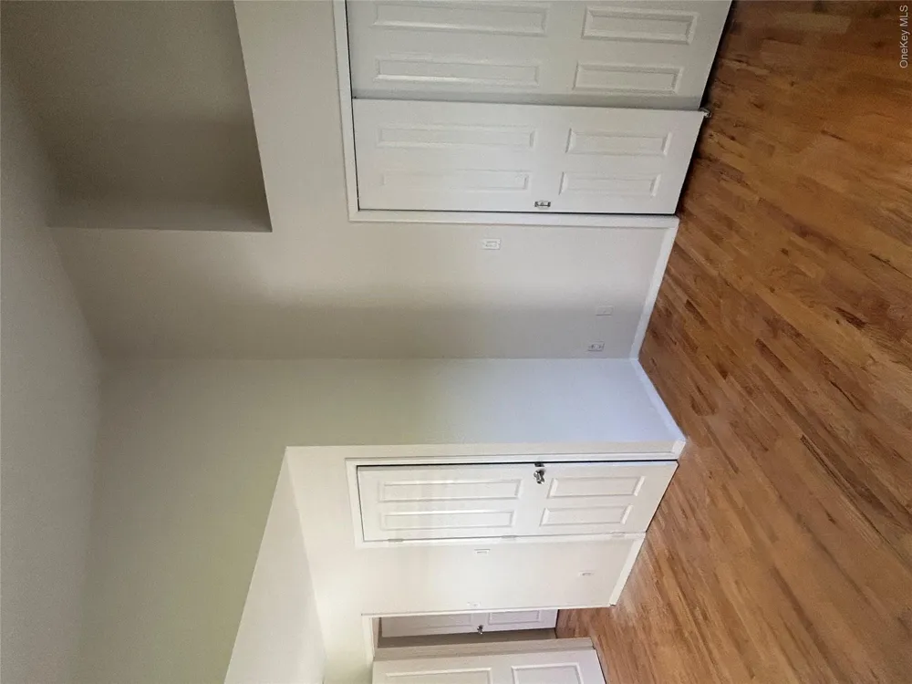 75 Mc Cue Lane Babylon, NY 11702