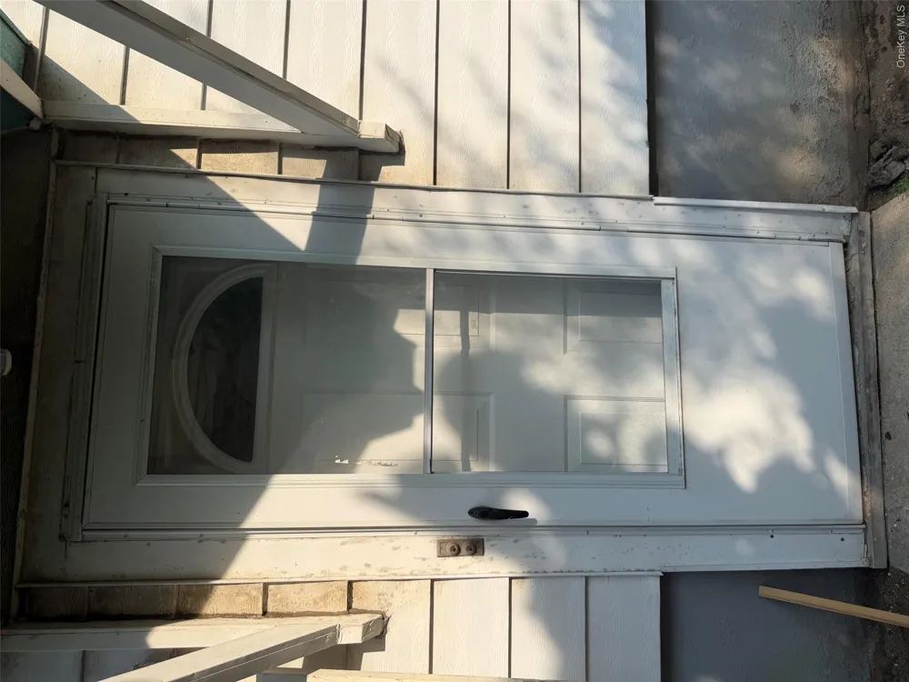42 W Lincoln Avenue #2nd Fl Valley Stream, NY 11580