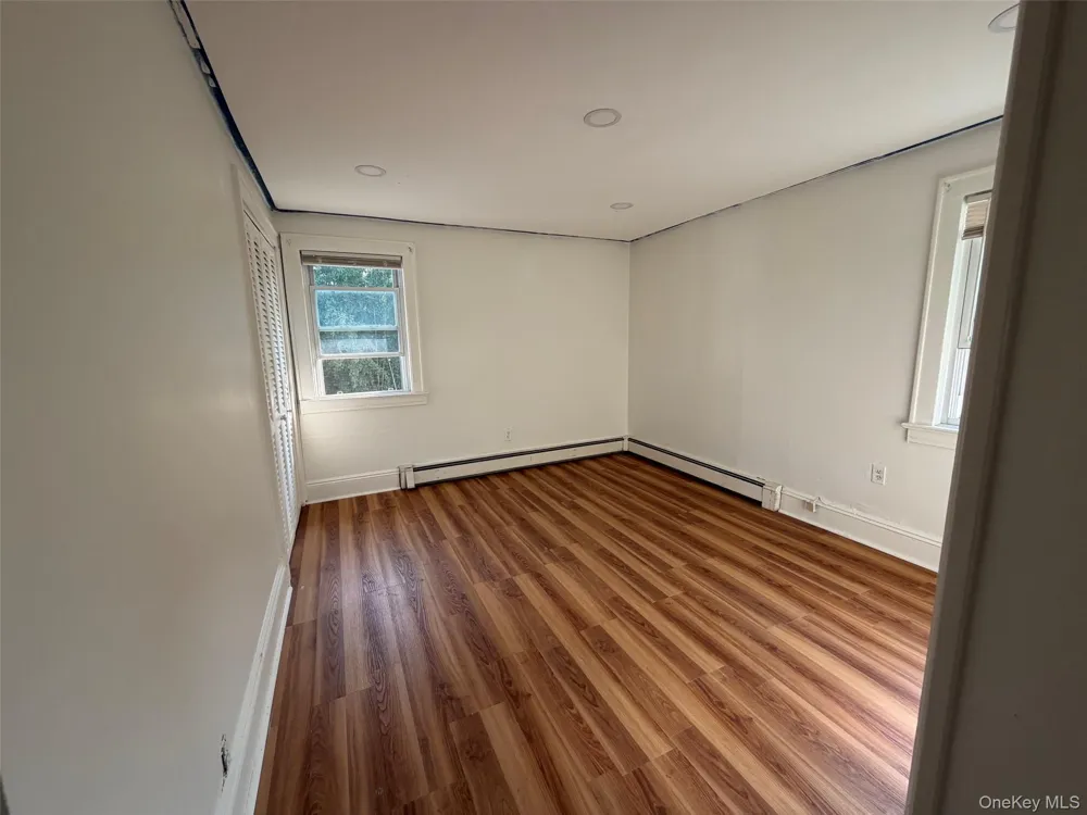 42 W Lincoln Avenue #2nd Fl Valley Stream, NY 11580