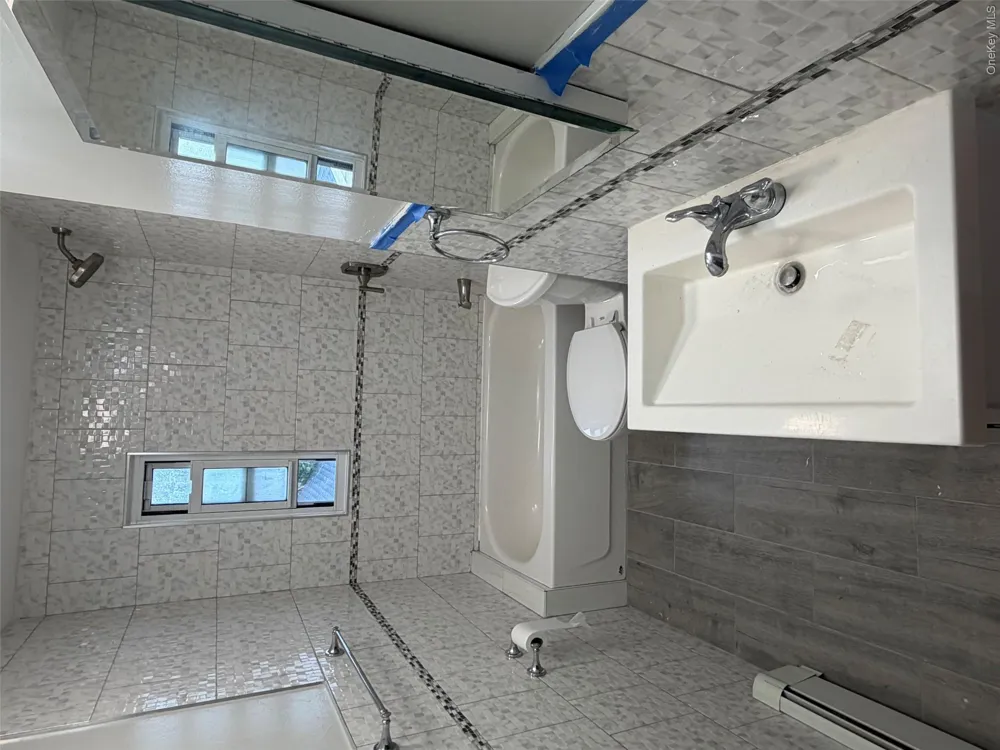 42 W Lincoln Avenue #2nd Fl Valley Stream, NY 11580