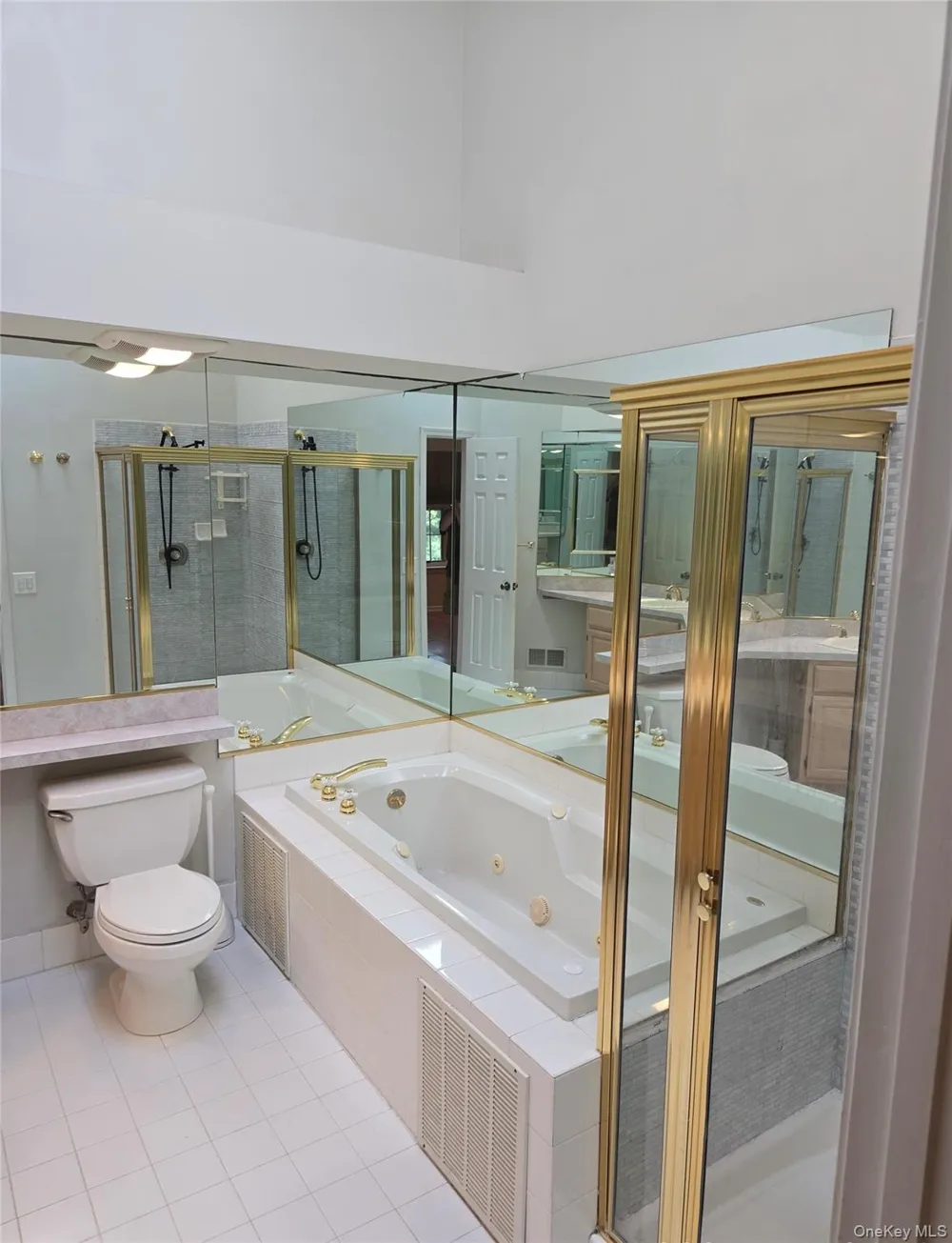 1506 Pondcrest Lane White Plains, NY 10607