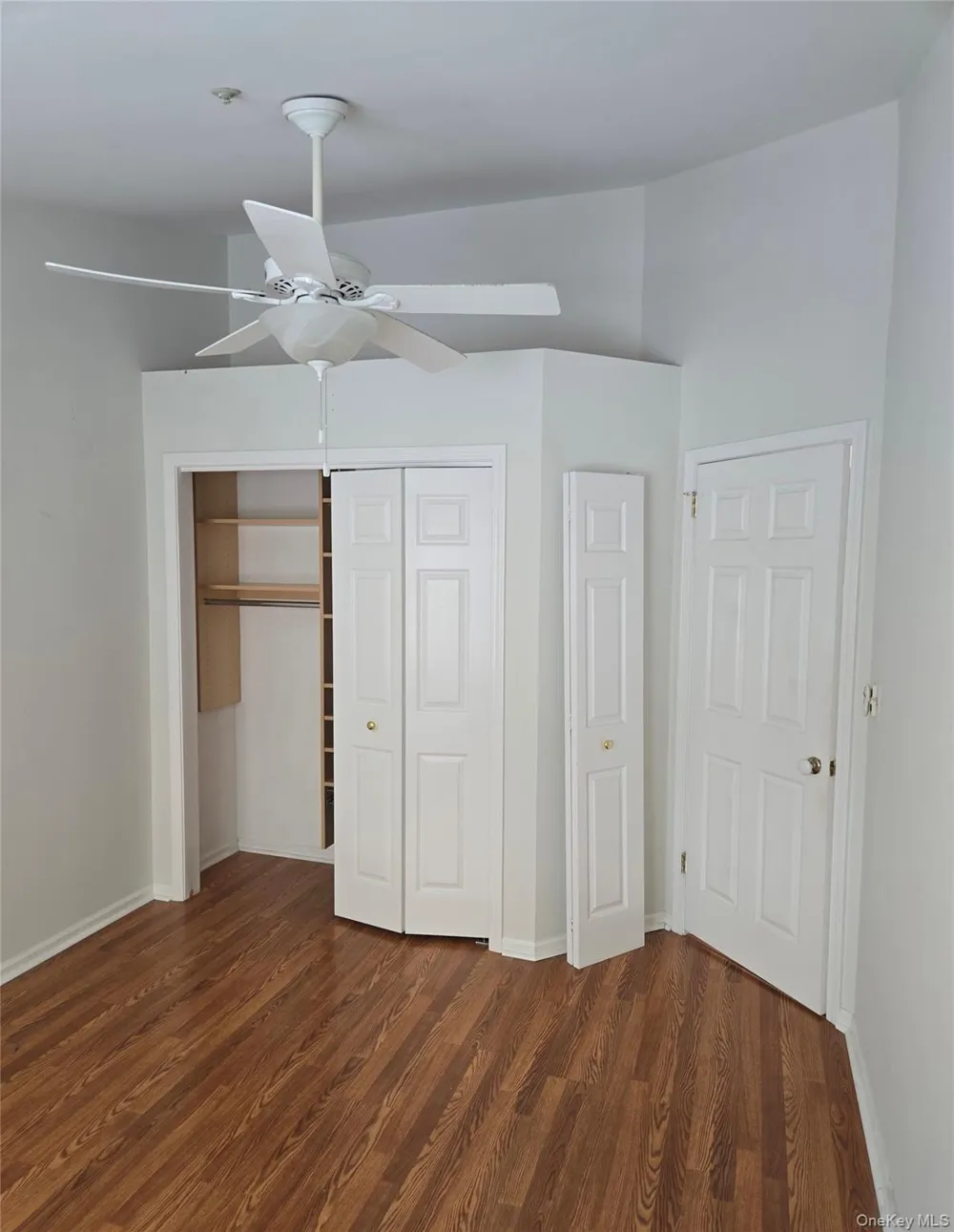 1506 Pondcrest Lane White Plains, NY 10607