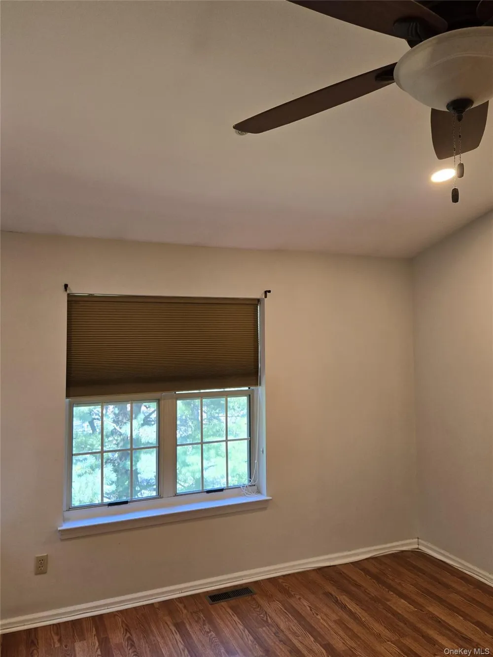 1506 Pondcrest Lane White Plains, NY 10607