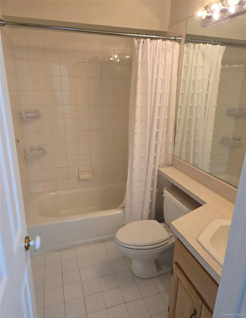 1506 Pondcrest Lane White Plains, NY 10607