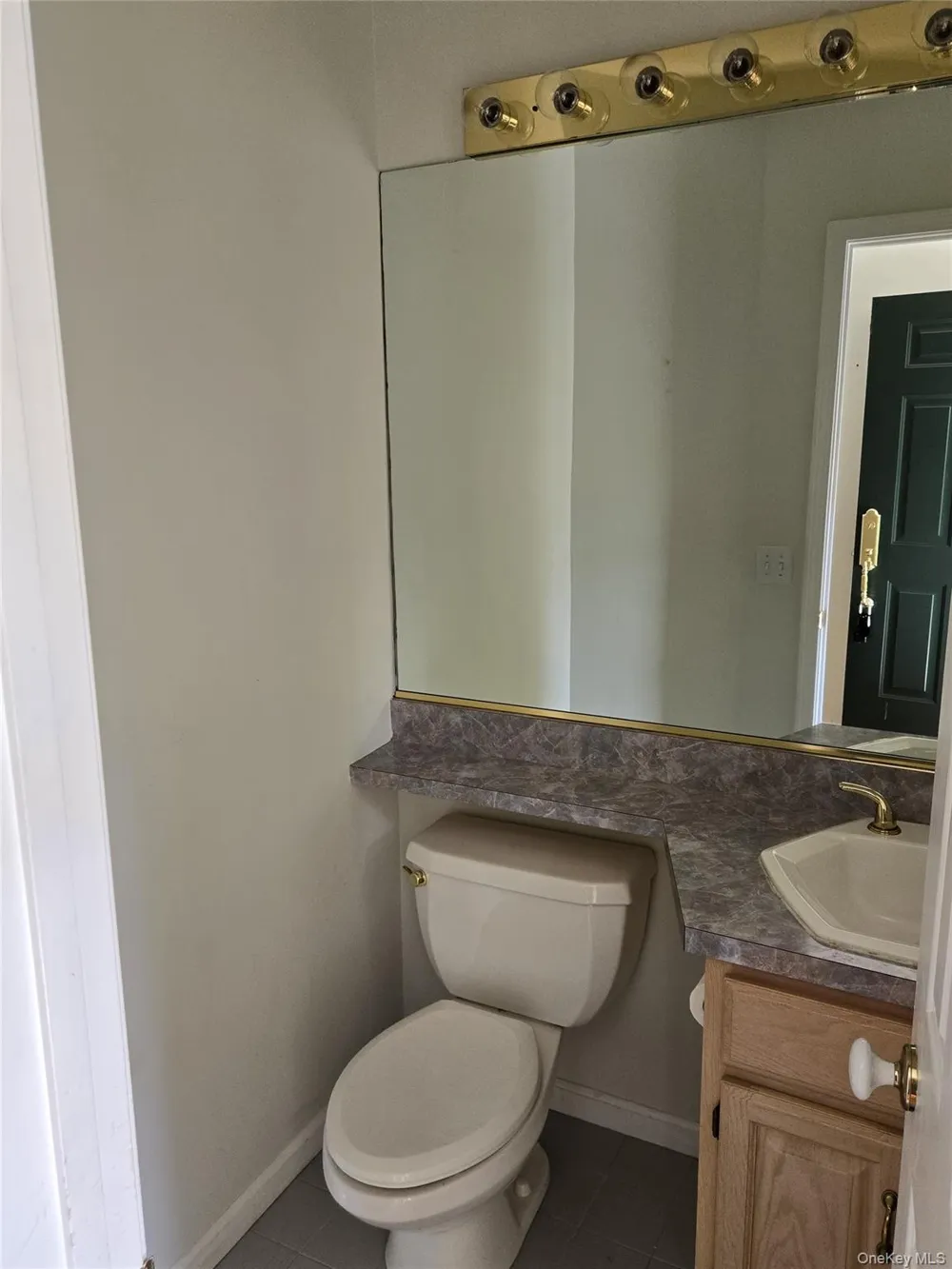 1506 Pondcrest Lane White Plains, NY 10607